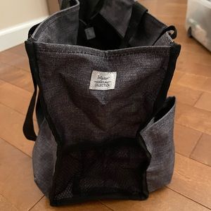 Thirty-one organizing tote.